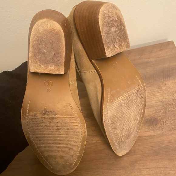 Urban Outfitters Tan Suede Booties - Picture 7 of 7